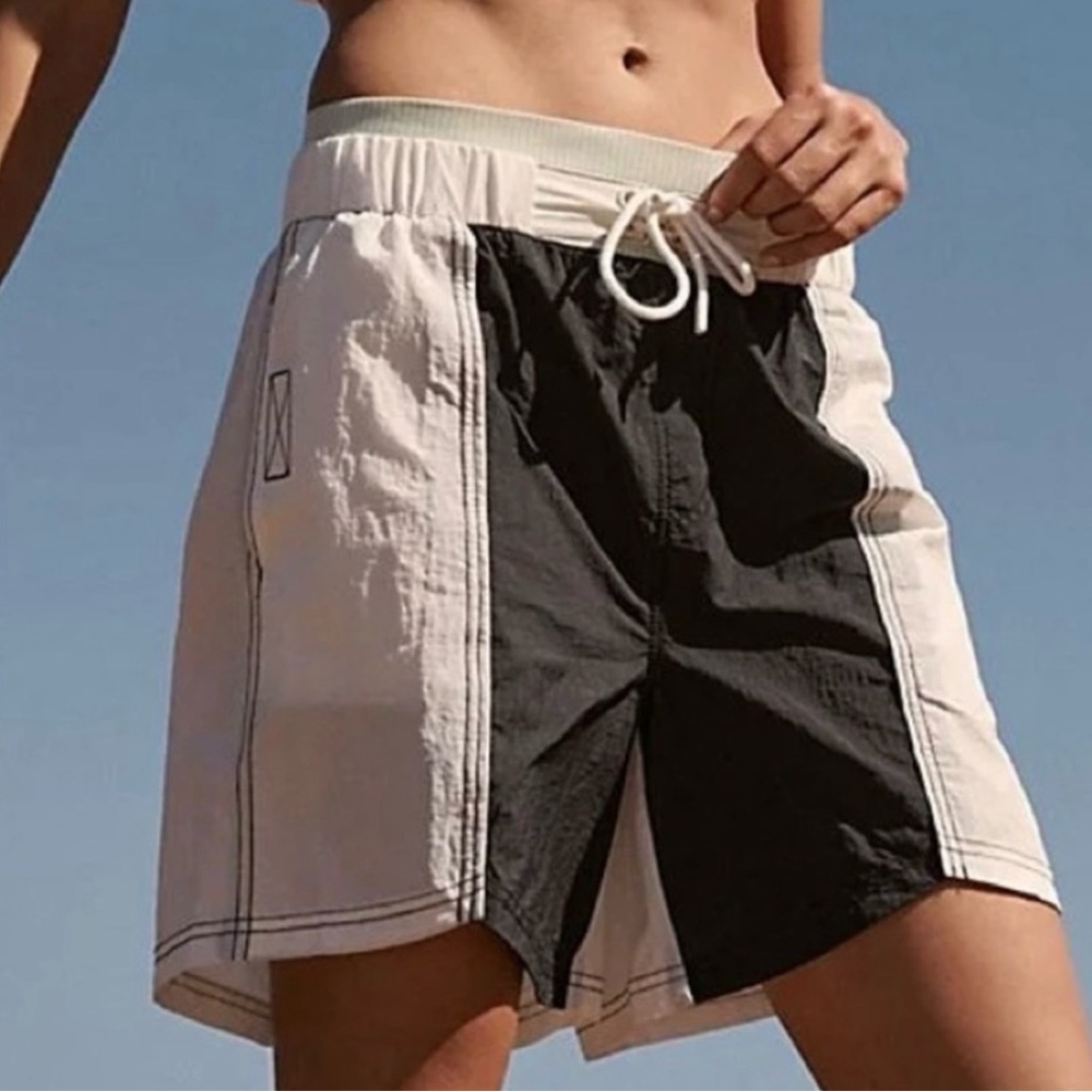 NWOT Free People Movement shorts 
Size XS